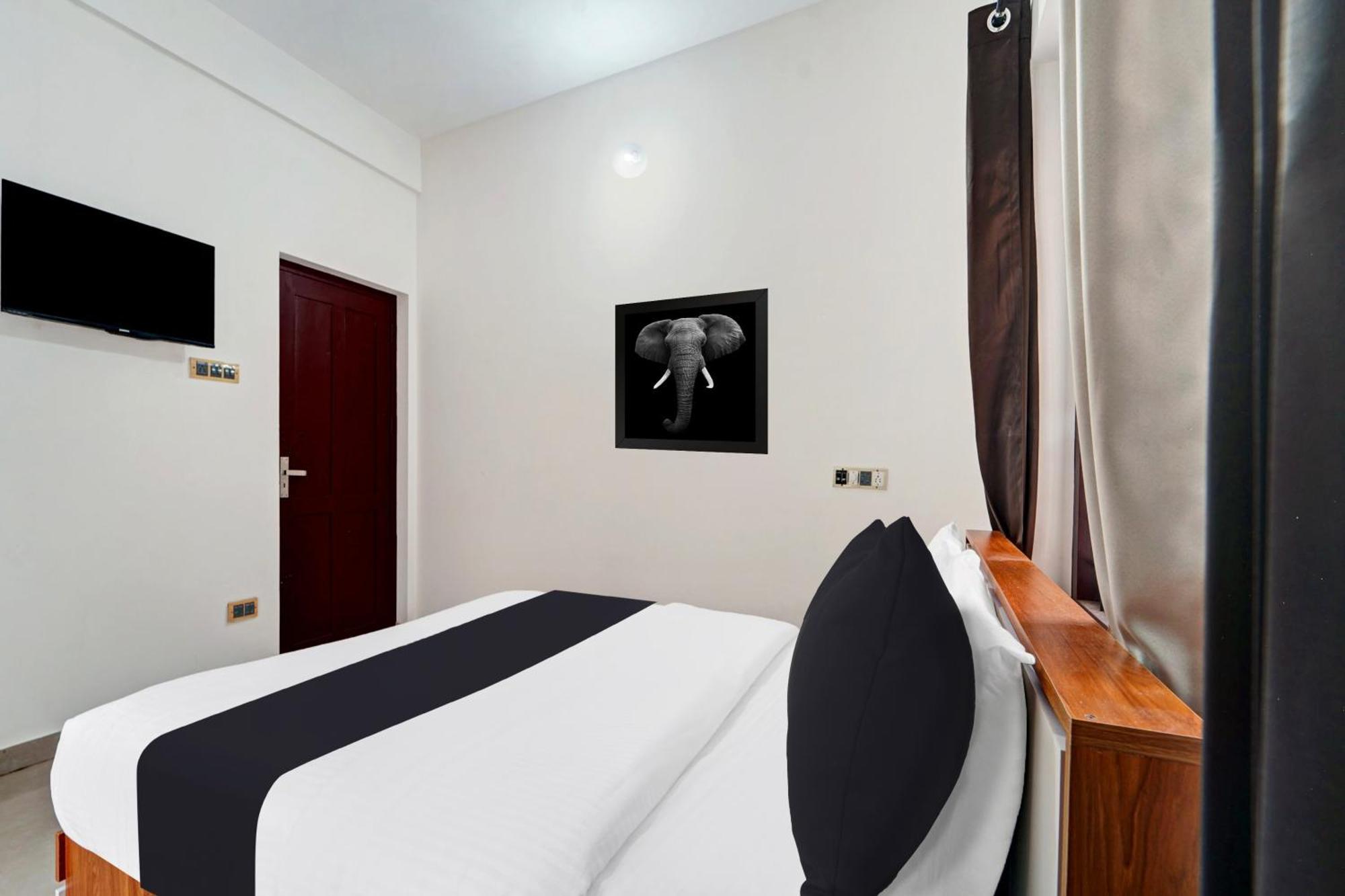 Super Hotel O West Hill Near Mietra Hospital Varakal Екстериор снимка